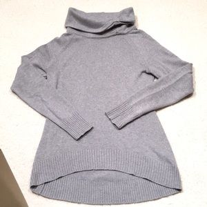 Athleta sweater